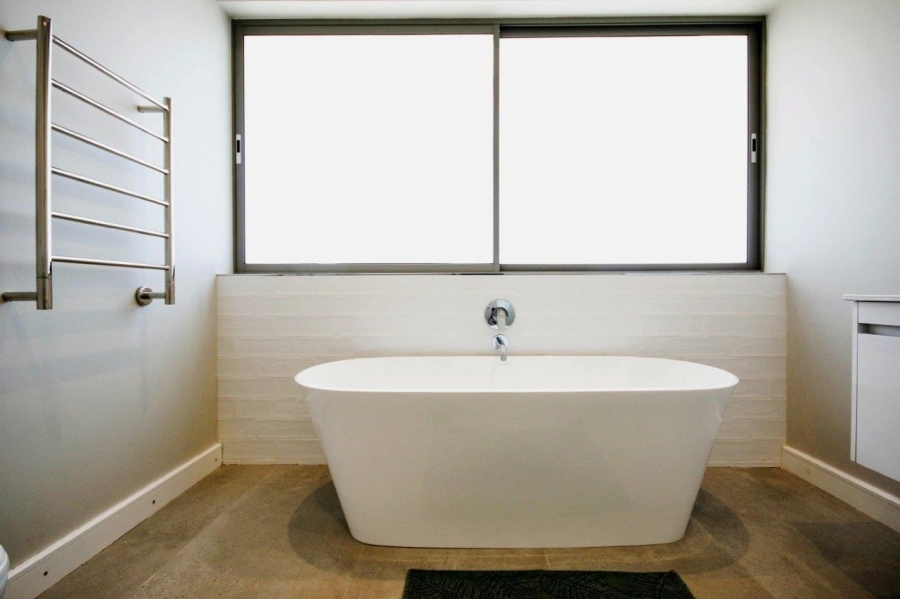 4 Bedroom Property for Sale in Parel Vallei Western Cape